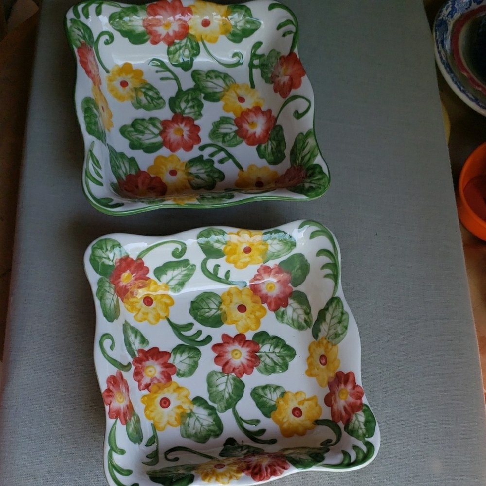 Temp-tations Floral Ceramic Bowl